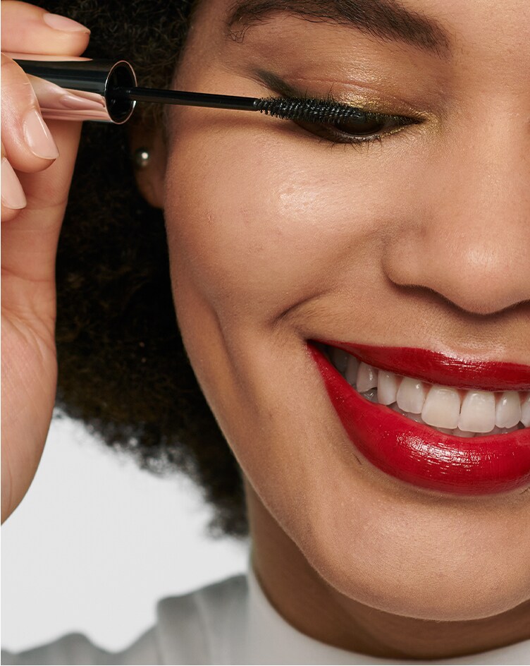 Cheek Pop™ Pearl will light you up.