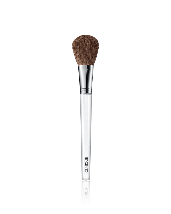 Blush Brush, Juist groot genoeg en licht spits toelopend om de juiste hoeveelheid blushpoeder aan te brengen. Anti-bacteriële technologie.